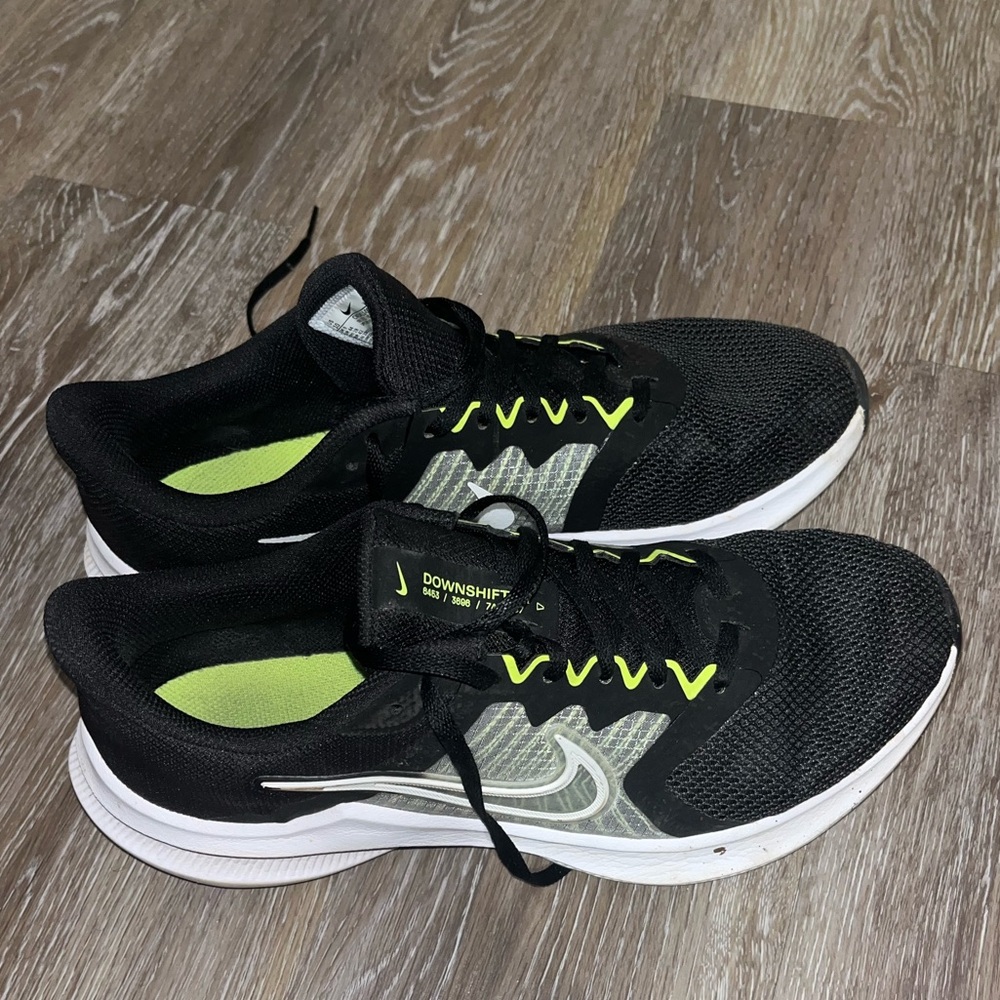 Nike running athletic shoes for men